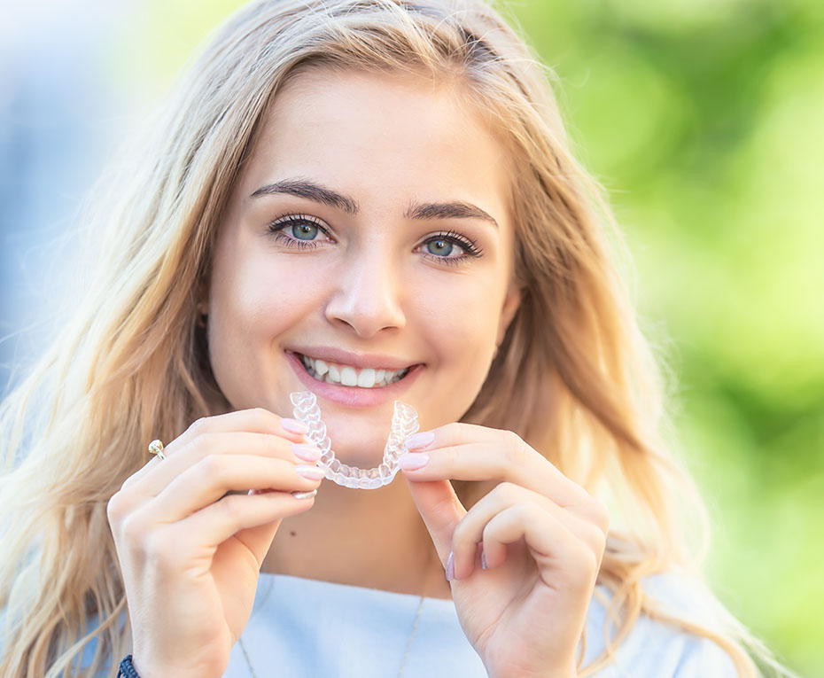 Ready for a smarter, more invisible way to a straighter smile? Ready for a smarter, more invisible way to a straighter smile?